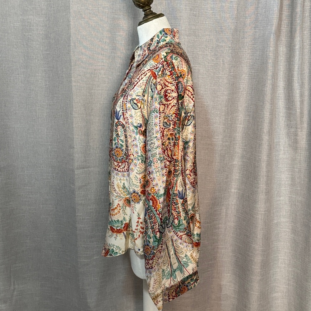 Satiny Blouse-XXL-by ThreadUp-Beige/Red/Orange/Green Paisley Print-Polyester-EUC - Picture 6 of 16